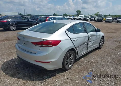 2018 Hyundai Elantra Sel z USA, uszkodzony, nr VIN 5NPD84LF2JH300709